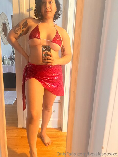 Bessie Snow 独占モデル 写真