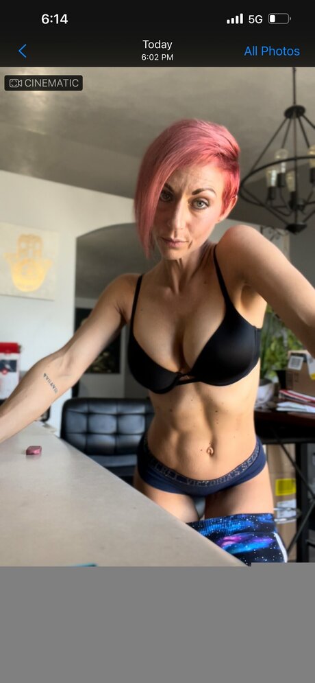 _PETITE HIP HOP VIXEN_ 完璧なポルノスター ギャラリー