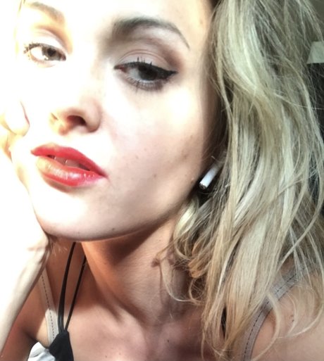 Nicotik ホット女優 写真