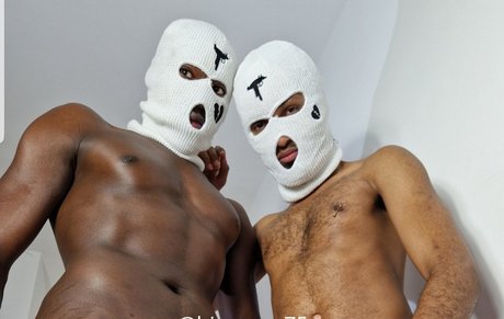 ファンの背後 無料ポルノ 画像