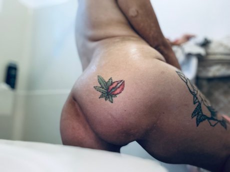 Hennysupersoaker ポルノスター エロティック 写真