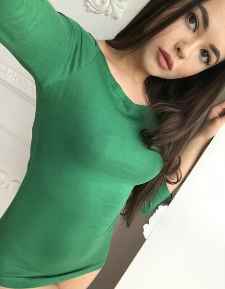 カムフィートオンリーファンズ ポルノ 画像