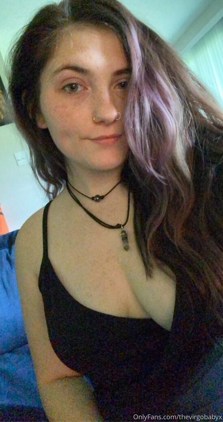 thevirgobabyx 裸の女優 写真