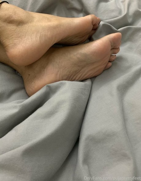 pujaprettyfeet セクシーモデル 写真