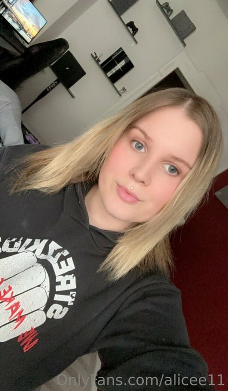 alicee11 独占スター ギャラリー