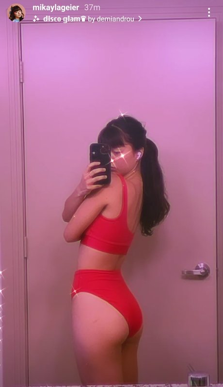 Mikayla geier アダルトスター 写真