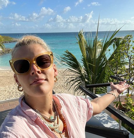 Busy Phillips HDモデル 写真