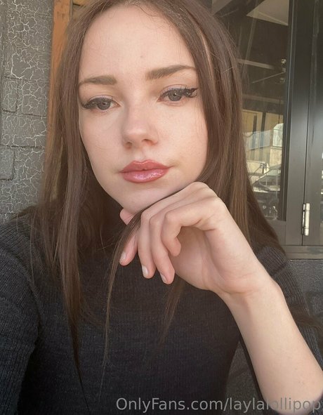 エモな痴女オンリーファンズ ヌード 写真