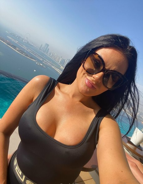 evadeexo 裸の女優 写真