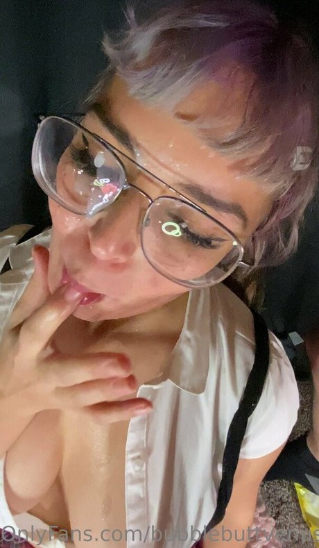 asmr 男性 オンリーファンズ エロチック 写真