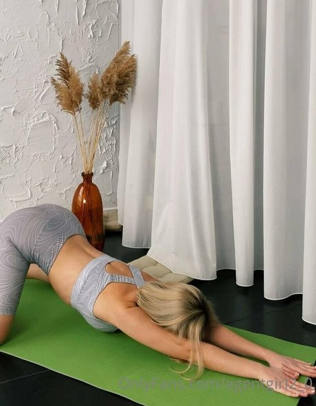 agentgirl2 0 ポルノスター 写真