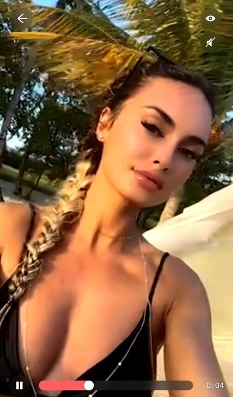 Julia Rose 写真集