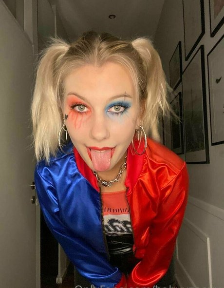 babyyzoeyy xxxポルノスター 写真