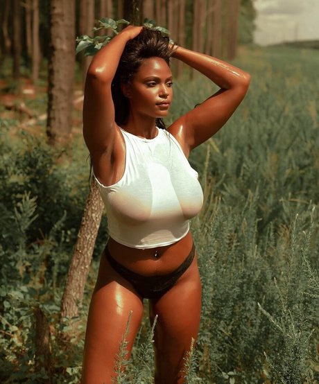 Sophia Cardinez セクシーモデル 写真