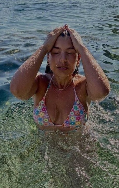 ワークアウト オンリーファンズ アートヌード ギャラリー