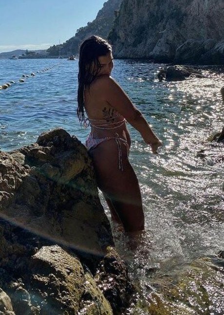 レズビアン誘惑オンリーファンズ 無料アダルト 写真