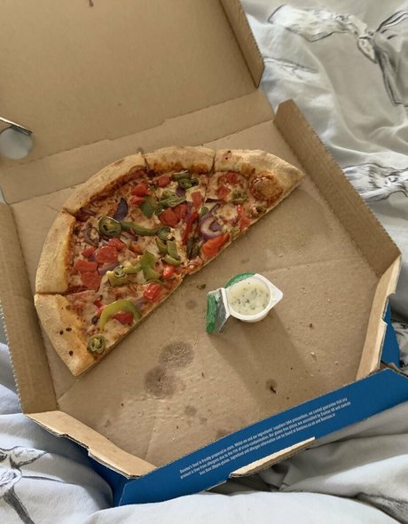 ティーンフィンガリングオンリーファンズ xxx 写真