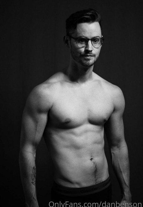 アナルを食べるオンリーファンズ 美しいxxx 画像