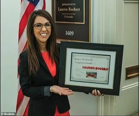 Lauren Boebert トップスター 画像