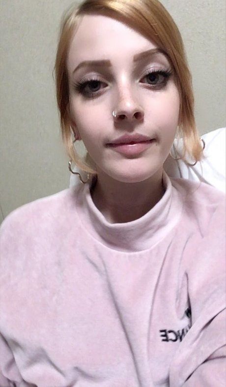 モデルファックオンリーファンズ パーフェクト 写真