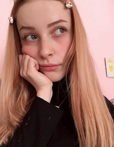 日本の熟女オンリーファンズ セクシーヌード 写真