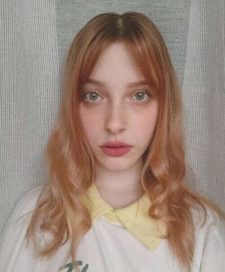 赤毛の太めオンリーファンズ ホットヌード 写真