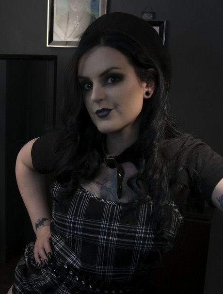 orcuslillium スター ヌード 写真