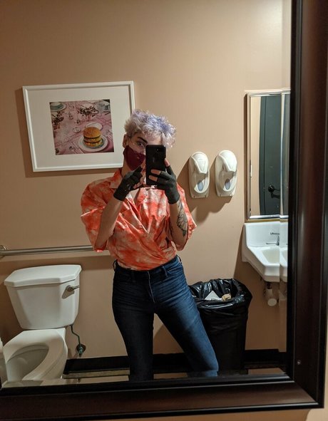 spivvens ポルノスター 写真