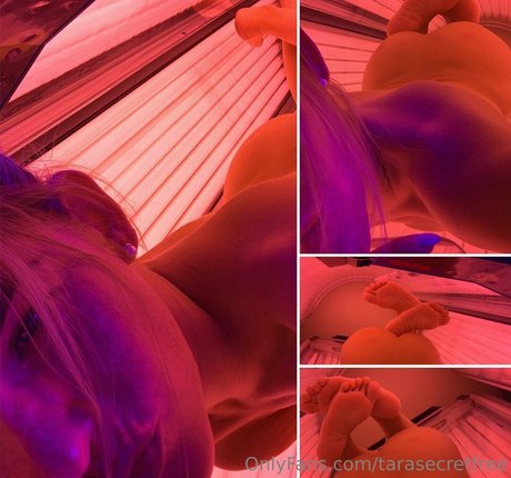 巨乳オナニーオンリーファンズ 無料ヌード 写真