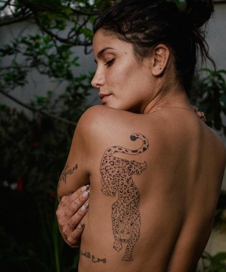 熟女オーガズムオンリーファンズ 美しい裸 写真