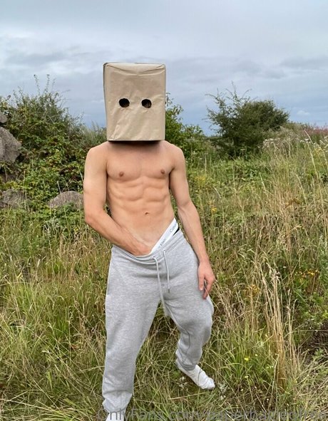 paperbagfree ポルノスター 写真