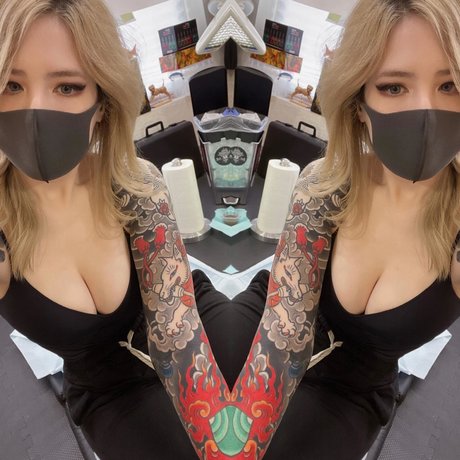 Candie Bolton ポルノスター ホット アーカイブ