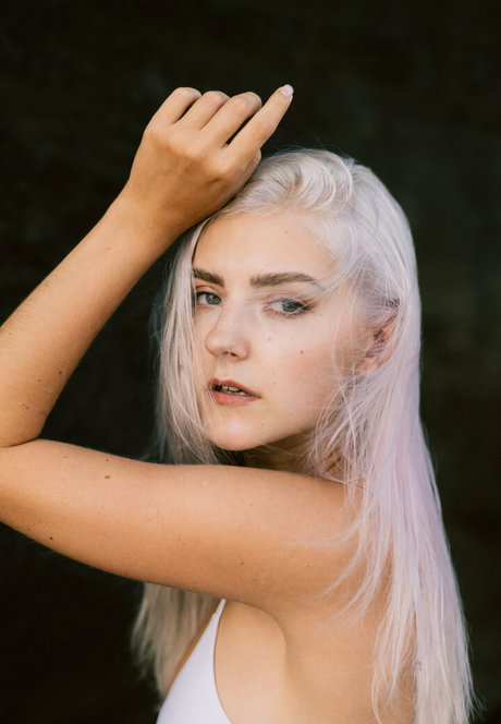 EvaElfie 無料女優 画像