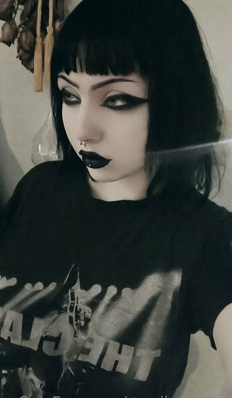 urevilmommy ポルノモデル 画像