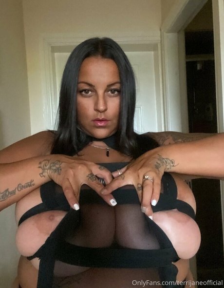 キッチンセックスオンリーファンズ アートヌード 写真