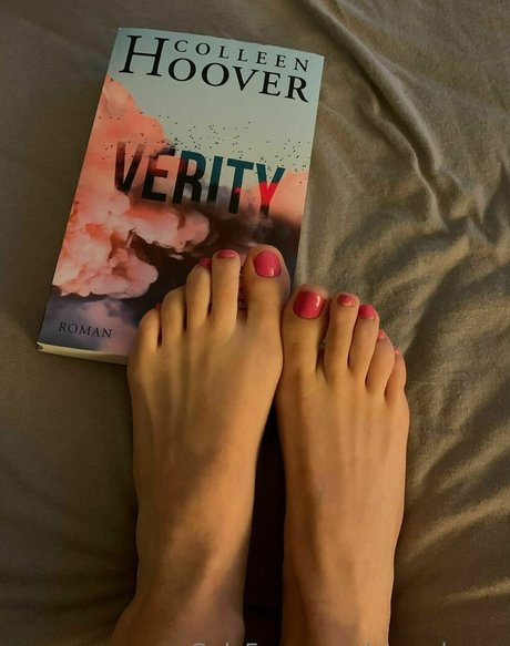 lauraaloove 独占女優 画像