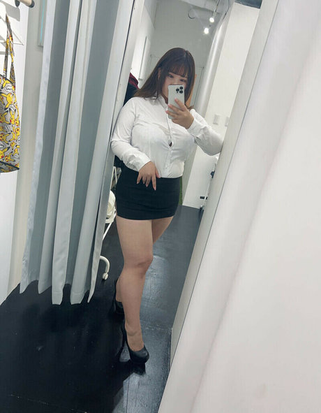 Hoshino Ume ポルノスター セックス 画像