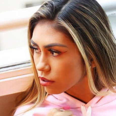 Mayra Marcele ポルノモデル ギャラリー