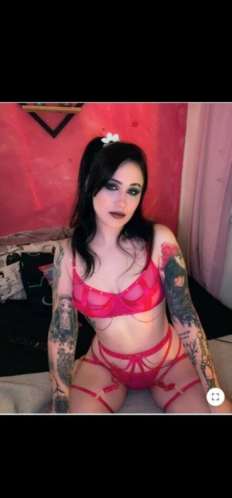 熟女の足オンリーファンズ 可愛い 写真