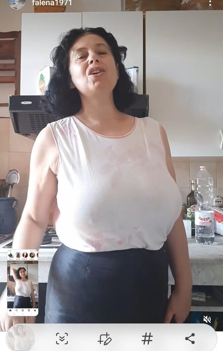 Emilia Di Giovanni 裸モデル 写真