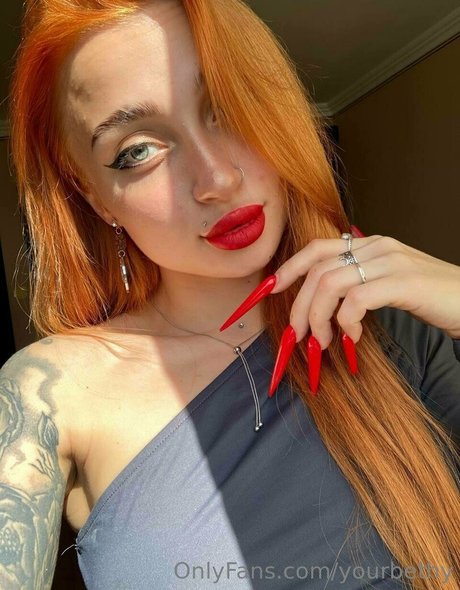 yourbethy 裸のスター ギャラリー