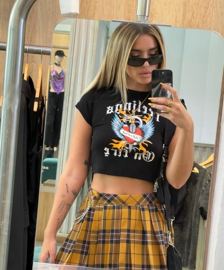 Lola Indigo ポルノスター 高品質 ギャラリー