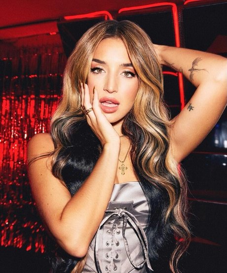 Lola Indigo 完璧なモデル ギャラリー