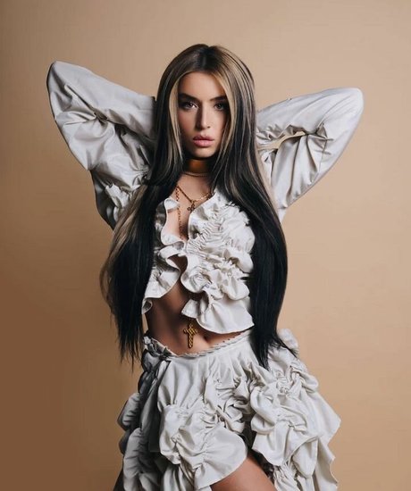 Lola Indigo ポルノスター 写真