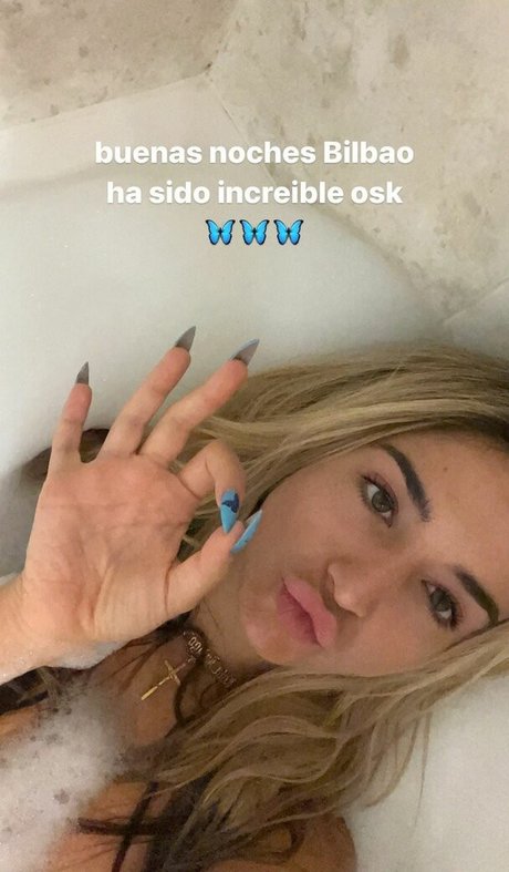 Lola Indigo セックスポルノスター 写真