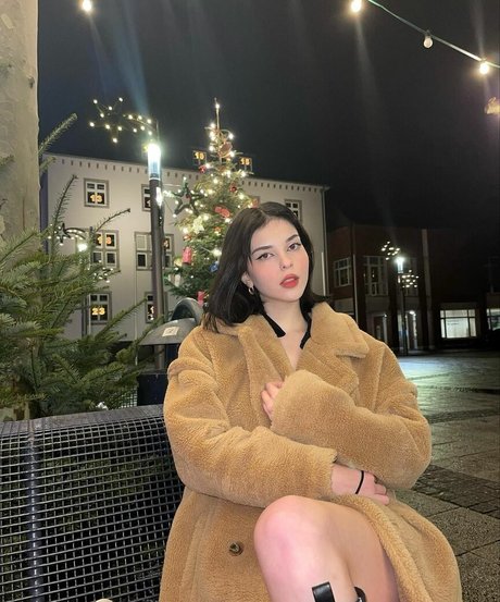 黒檀ペッギングオンリーファンズ 美しい 写真