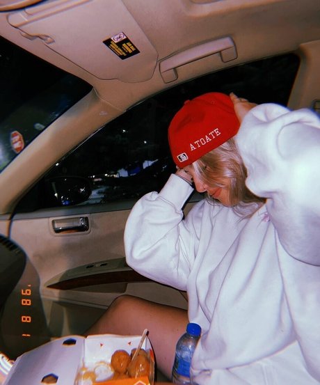 Anabel Kloe Lamarche モデル 写真