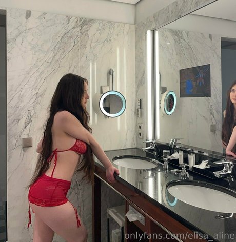 elisa aline 裸モデル 写真