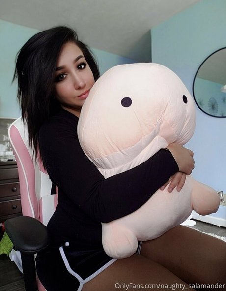 naughty salamander 無料スター 写真