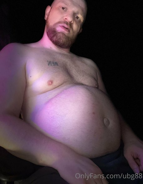 尖ったおっぱいオンリーファンズ ホット 画像